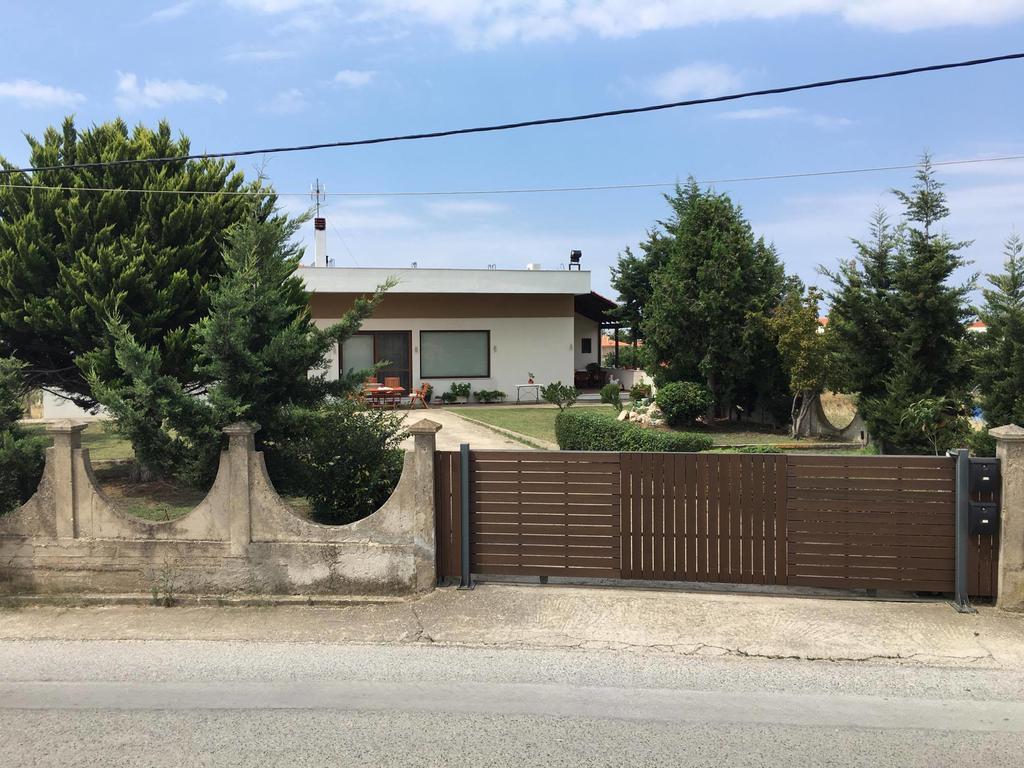 Deppy'S House Villa Nikiti  Exterior photo